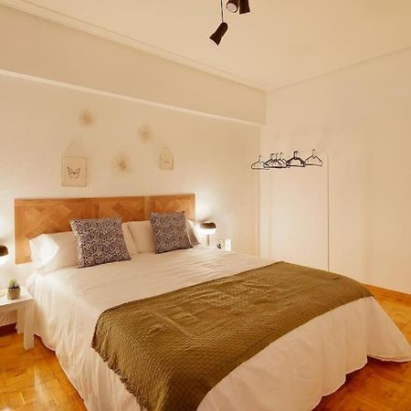 Apartamento Maura 2 Dormitorios 奥维耶多 外观 照片