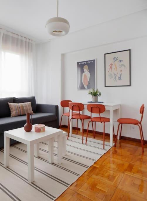 Apartamento Maura 2 Dormitorios 奥维耶多 外观 照片